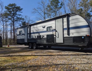 Forest River RV Cherokee Grey Wolf 27RR