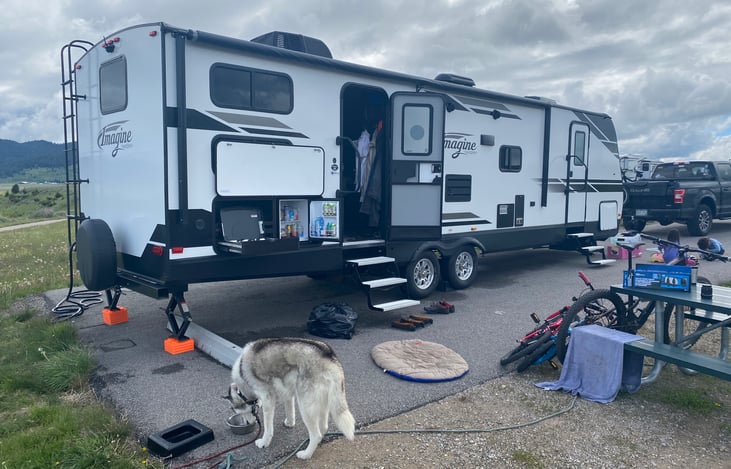 Well behaved pups welcome. We just ask that you be responsible dog owners and clean up after them and don't bring them on the furniture