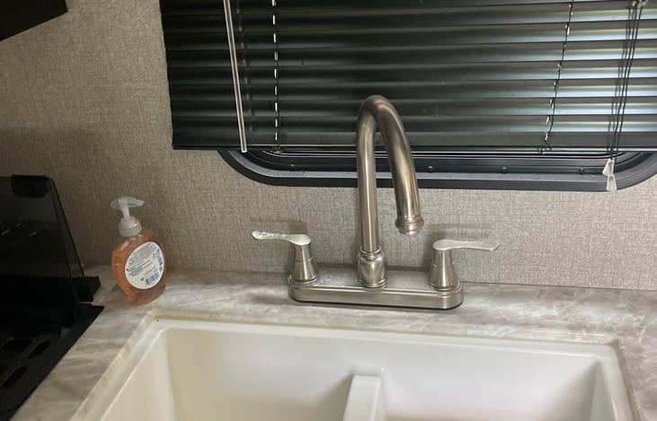 Kitchen sink