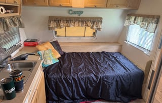 2004 Forest River RV Surveyor Traver 19 ft