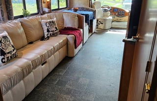 2013 Winnebago Vista 35F - FREE UNLIMITED INTERNET