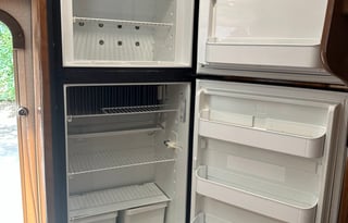 26' Leprechaun, sleeps 6+, stocked for family fun!