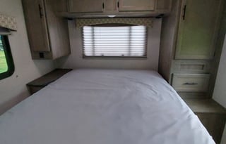 2021 Coachmen RV Freelander 27QB Chevy 4500