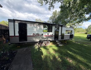 Forest River RV Campsite Ultra 26CJL