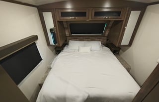 2023 Keystone RV Cougar Half-Ton 30BHS