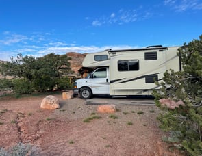 Coachmen RV Freelander 26DS Chevy 4500