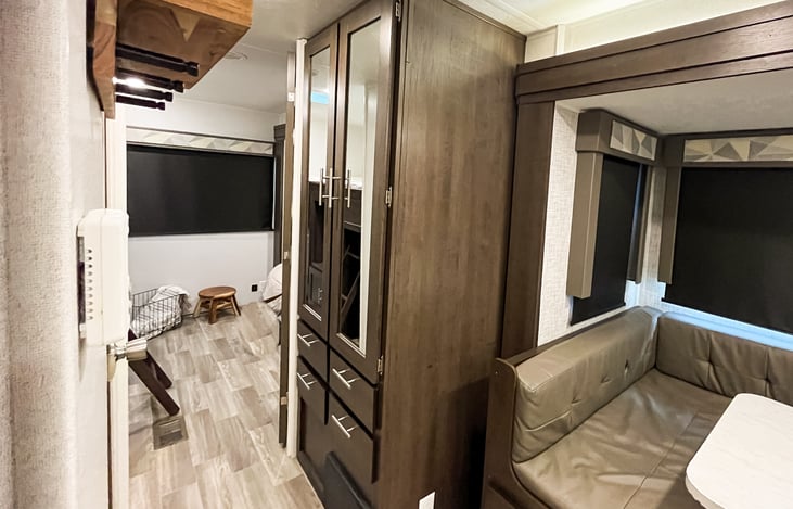 storage cabinet with mirrors