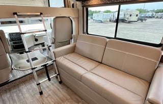 Bunks Sleeps 8 Class A "Annie"