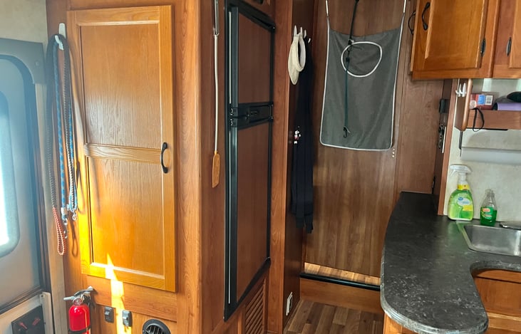 Fridge, hallway, dog leashes available