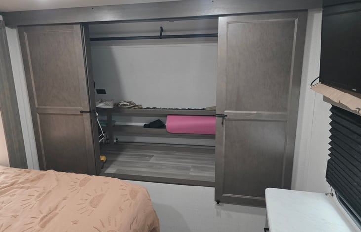 Master Bedroom - Closet