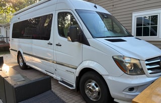 Casper — 2017 Airstream Interstate EXT Lounge