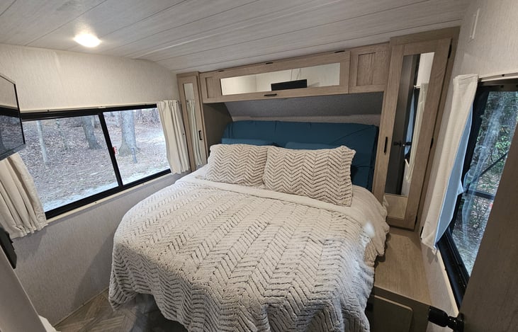 Master with King Size tilt bed