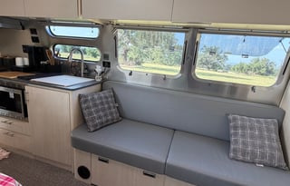 Airstream Glamping in Style/Remote OfficeStarlink