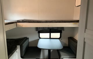 2024 Heartland Trail Runner 30RBK