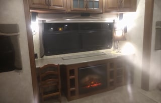 2014 Keystone RV Montana 3625 RE