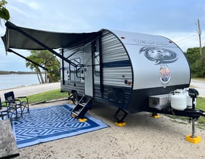 Forest River RV Cherokee Wolf Pup 16FQ