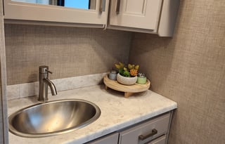 T2023 CONVENIENT & EASY TO DRIVE RV!!! MIRAMAR