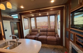 2014 Keystone Fuzion 7+ Guests