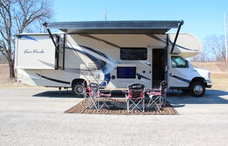 Thor Motor Coach Four Winds