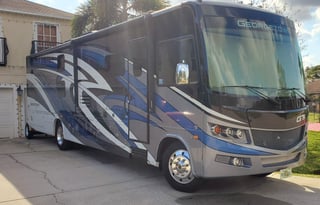 2019 Forest River Georgetown GT5 37 ft Bunkhouse