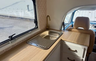 Volkswagen Bus RetroRV "Kate"