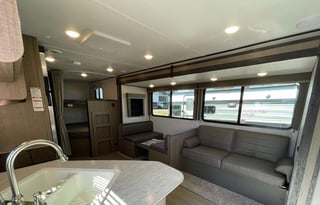 2021 Keystone Hideout Family RV Equipped for 10!