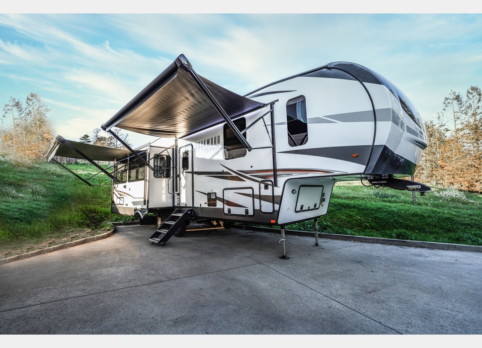 Fifth Wheel rentals in Las Vegas