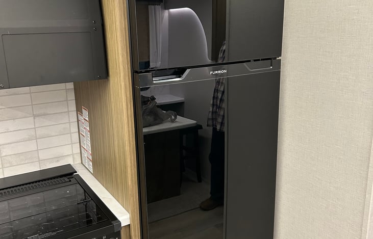 Spacious refrigerator and freezer