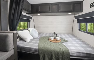 Fully Stocked 2023 Jayco SLX 184BS