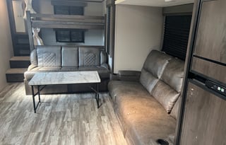 Darrell & Cari's House on wheels II