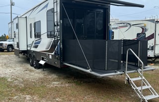 2022 Spacious Home Away from Home Toyhauler