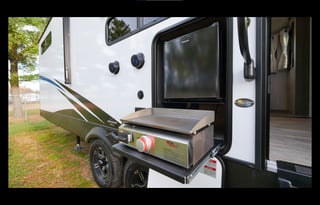 Family Bunkhouse RV with Starlink Internet