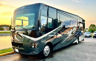 Fully Loaded 2017 Thor Motor Coach Outlaw 38RE