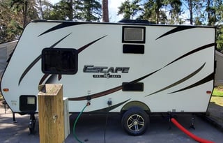 2017 KZ Escape Kid Approved Pet Friendly Lightweight Expandable RV Rental