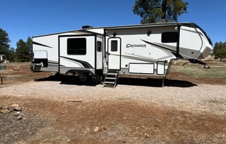 Family Friendly 5th wheel with bunkhouse!!