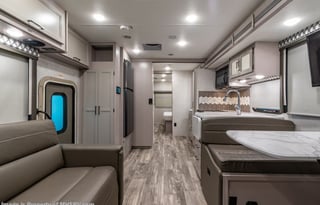 2022 Thor Motor Coach Hurricane 31C