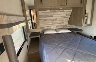 2021 Palomino Puma 28BHSS