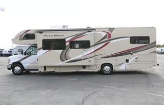 C13: Thor 10 Sleeper wBunks! 2 SlideOut Rooms WiFi
