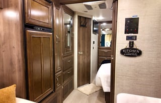 Two Tall Travel Luxury 2022 Entegra Vision 27A