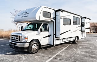 2022 EAST TO WEST Entrada 2900DS