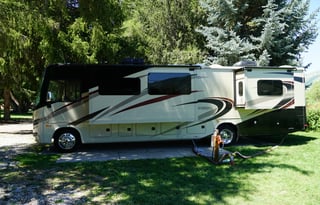 Enzo: New, Kid friendly, 2 full bath, washer/dryer