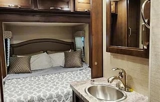 2019 Jayco Melbourne 24K