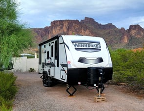 Winnebago Minnie Winnie 22R