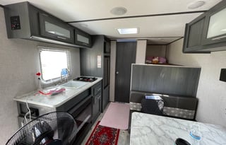 Campventure Cruiser: Family Fun on Wheels!