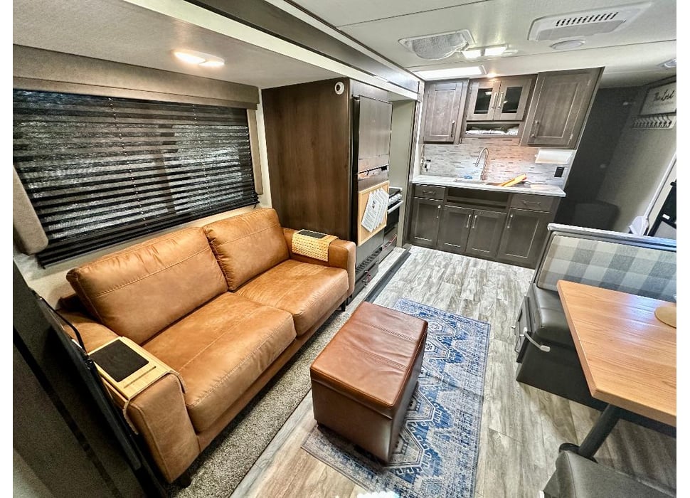 Travel Trailer rentals in Algona