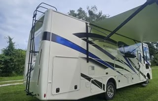 2023 Thor Motor Coach Vegas 29m