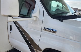 Neat 24ft class C, easy, comfy getaway!