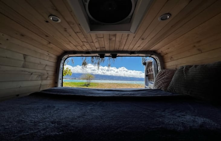 Great views~  I will also share all kinds of valuable Maui Island info. Including unpublished campsites!