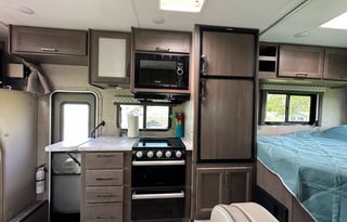 New 25ft Coleman - Comes stocked, Unlimited miles