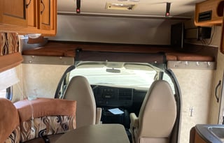 2011 Coachmen RV Freelander 21QB  Ford 350